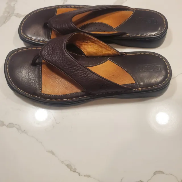 Born Sandals Women's 10 Brown Flat Leather Thong Flip Flops Casual 40.5