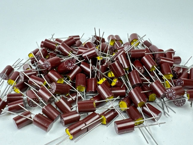 2 Condensateurs électrolytiques NP Axial Elna 10µF 100V – Non Polarisés, Pour L'électronique