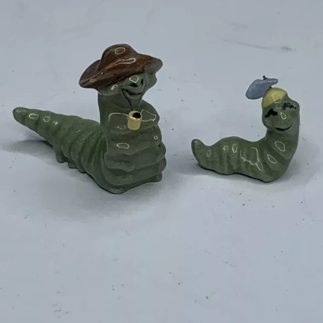 Set of 2 Vintage Miniature Hagen-Renaker INCH WORM Figurines Smoking Pipe *FLAW*
