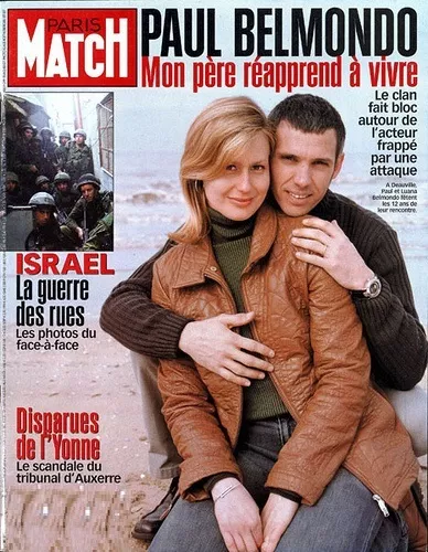 Affiche 80 x 60 Paris Match 2755 . Paul et Luana Belmondo .