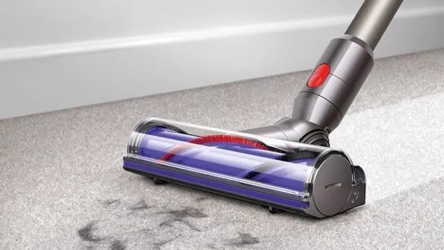 Dyson V8 Absolute Kabelloser Staubsauger Silber/Nickel Neuwertig 2