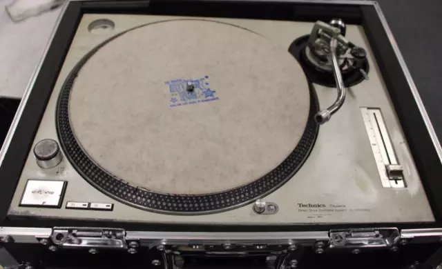 Technics SL-1200MK2 Silver Direct Drive DJ Turntable In Case •Free Shipping•