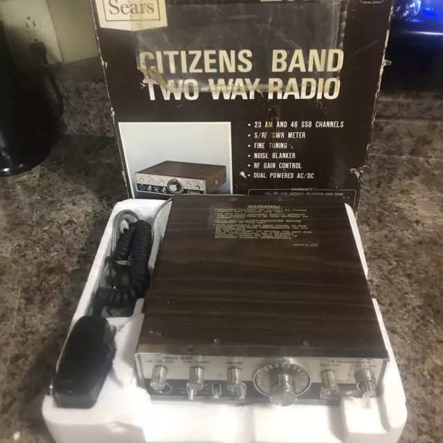 Sears 6136772 Citizens Band CB Two-Way Radio 23 AM/46 SSB Ch. Open To Offers