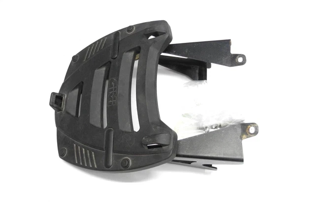 Suzuki Burgman An 400 1999-2002 Portapacchi  Posteriore Givi