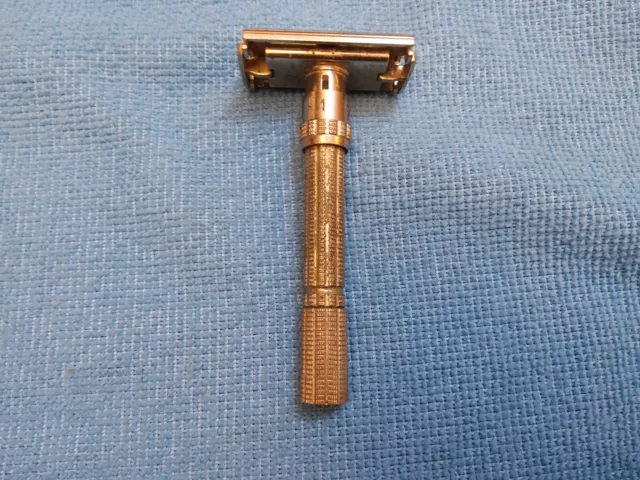 Vinrage Gillette Slim Adjustable DE Safety Razor - 1962 H2