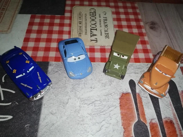 lot de  voitures cars disney pixar metal  d occasion