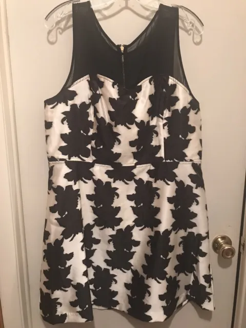 Kensie Women's Black and White Floral Dress Sleeveless Size XL Fit And Flare