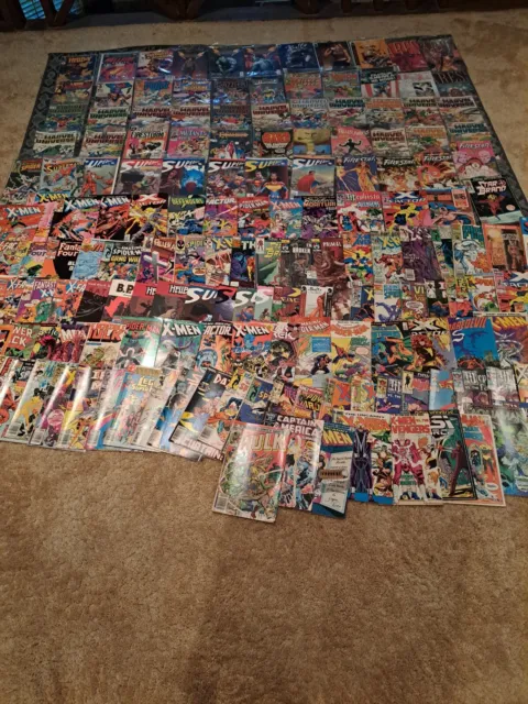 Comic Book Lot Over 160 Comics Hellboy Spiderman Batman Xmen Marvel Dc