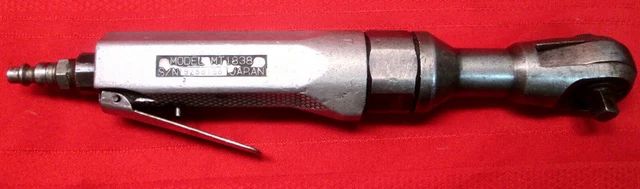 Matco Tools MT1838 3/8" Air Ratchet 2