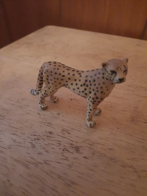 Schleich Female CHEETAH Adult 14143 Mini Animal Figure 1997 Retired