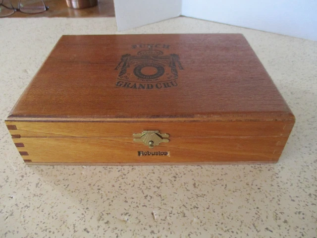 Vintage Punch Grand Cru Wooden Cigar Box, Honduras, Held 20 Robustos Cigars, Vg