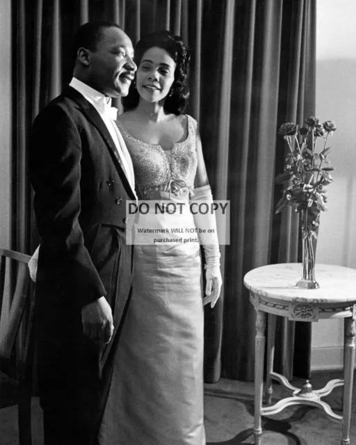 Martin Luther King, Jr. And Wife Coretta Scott King - 8X10 Photo (Fb-696)