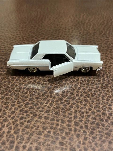 Matchbox 64 pontiac grand 2025 prix