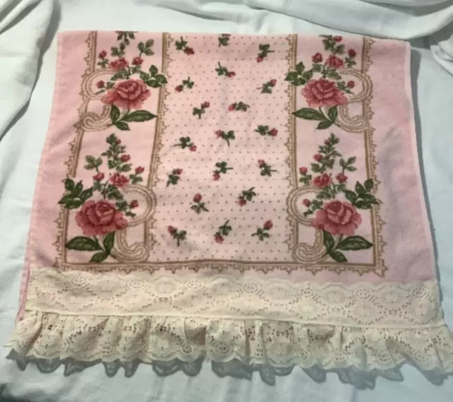 VTG Lady Pepperell Towel Decor Hand/Body 22.5”Wx38”L Pink Floral Roses Lace Trim