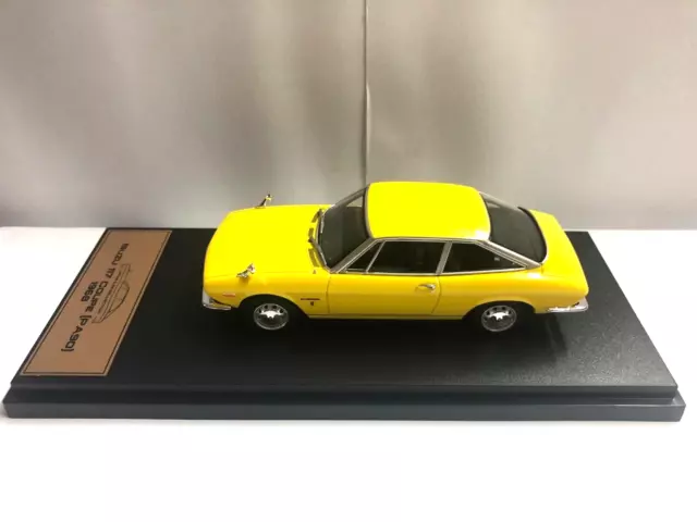 Voiture  Isuzu 117 Coupe (Pa90) 1968 1/43 Hachette Japan Car Collection Japon