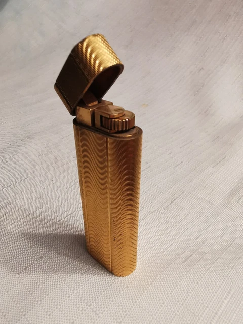VINTAGE CARTIER GOLD Plated Wave design lighter Needs Repair Or