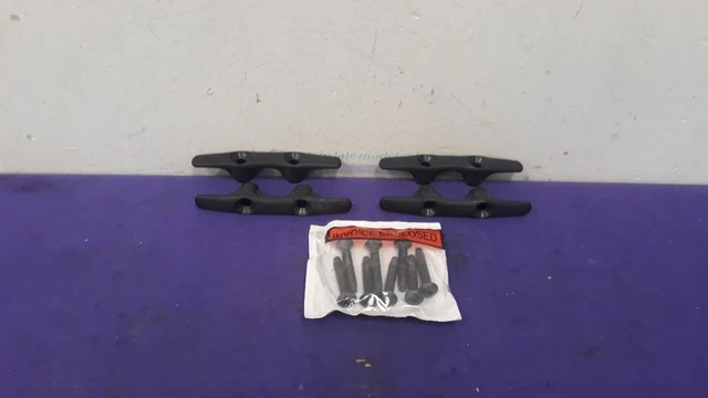 22 2022 Dodge Ram 3500 Oem Bed Tie Down Set