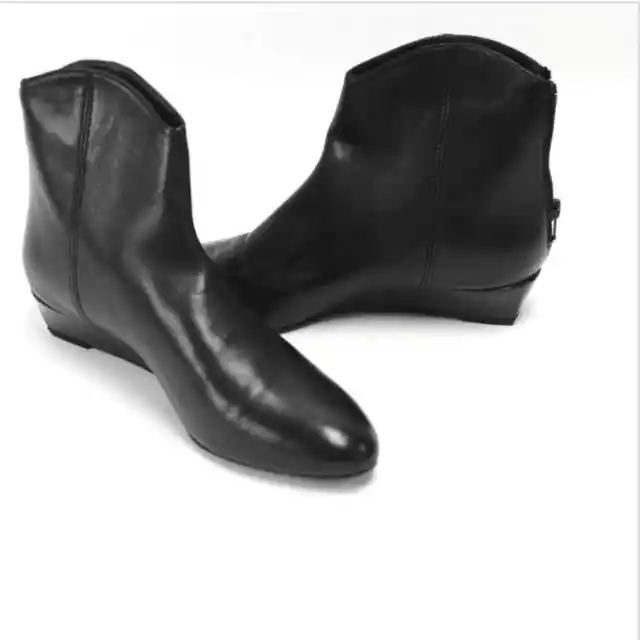 Stuart Weitzman Mini Bootie Black Size 9