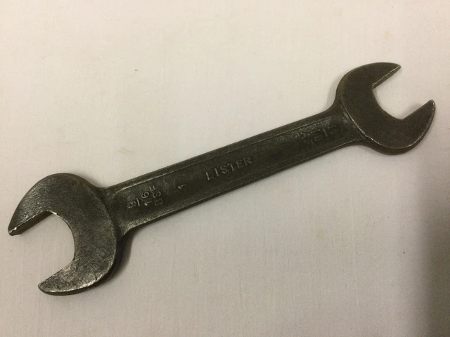 VINTAGE / ANTIQUE - Stationary Engine By Lister. £10.00 - PicClick UK