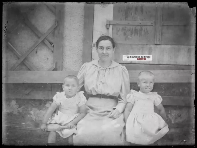 Plate Glass Photo Antique Negative Black and White 3 1/2x4 11/16in Womens With