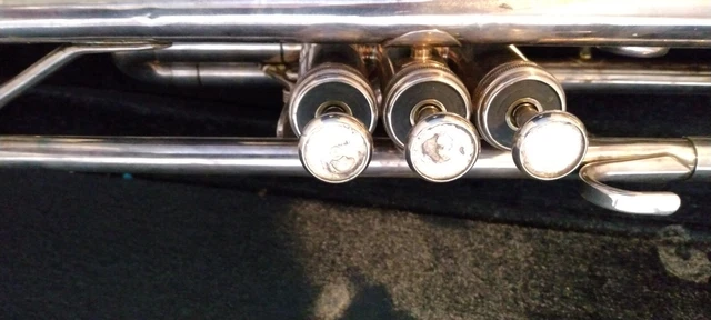 KING SILVER FLAIR TRUMPET - Start price is below eBays suggested $541 start  3