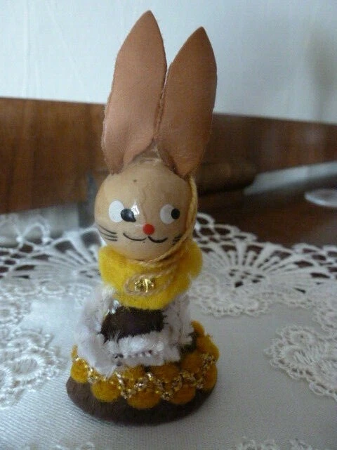 ALTE DDR OSTERDEKO aus Sebnitz Osterhase mit Lederohren EUR 10,00 ...
