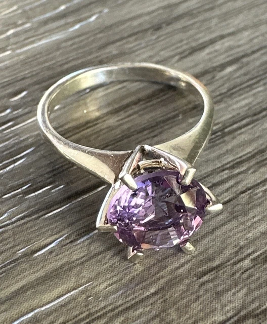 Bague En Argent Massif Avec Zirconium - Modèle T55, Occasion, Belle Pièce à Prix Réduit