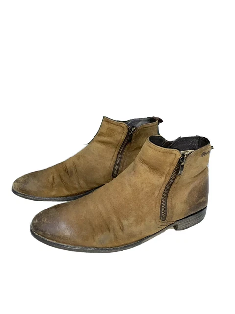 Clarks tobacco store suede