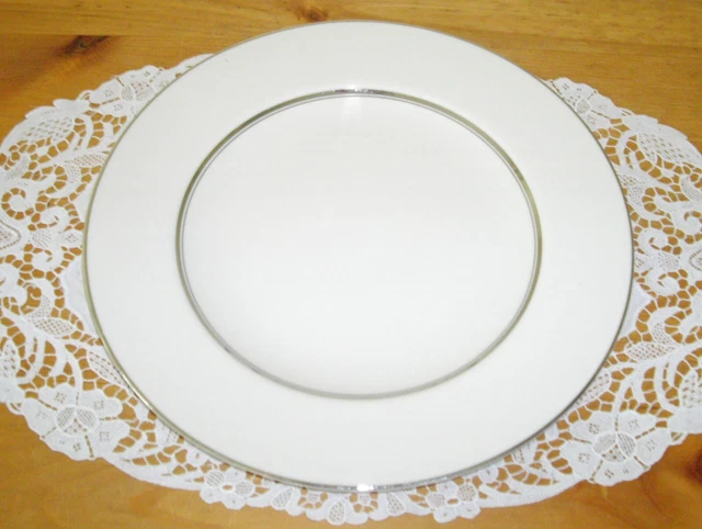 Vintage Syracuse China KENT Ivory w/ Silver PLATINUM 10 3/4" Dinner Plate ~