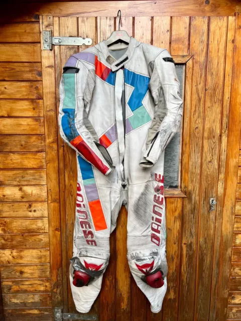 Tuta per moto intera Dainese 1 pezzo da pista in pelle tg50 completa di guanti