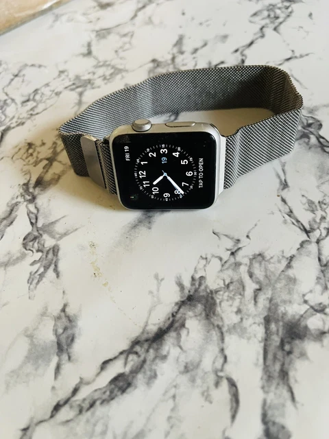 Apple watch series 1 38mm silver aluminum case with white sport band deals