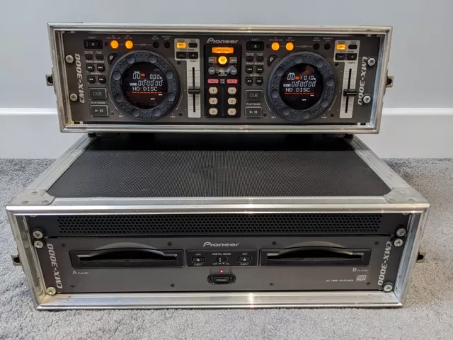 Pioneer CMX-3000 DJ Twin Dual CD Player - Including custom flight case