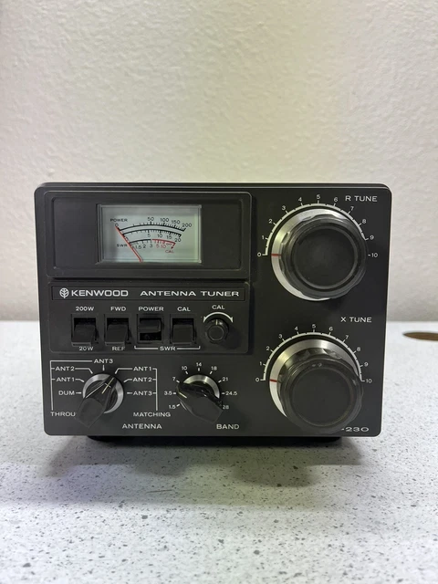 VINTAGE TRIO-KENWOOD AT-230 Antenna Tuner, Color Gray