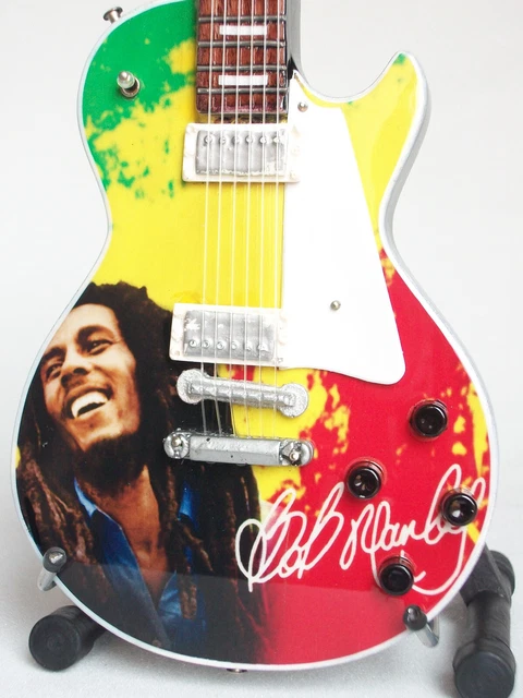 Guitare miniature signature hommage à Bob Marley