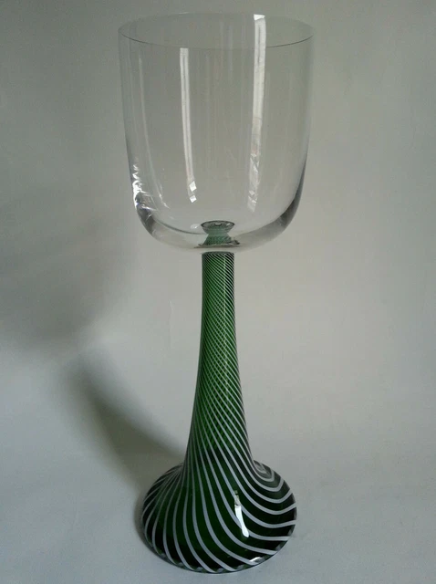 RARISSIME TRES GRAND VERRE VASE en CRISTAL SAINT LOUIS pied COULEUR VERT 31,8cm