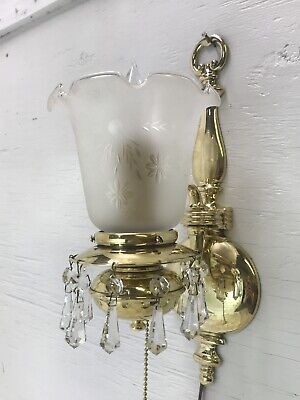Vtg RESTORED 14” Brass Colonial Wall Sconce French Art Deco Glass Shade Electric