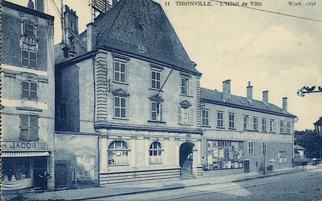 CPA 57 -  Thionville - L'hôtel de ville