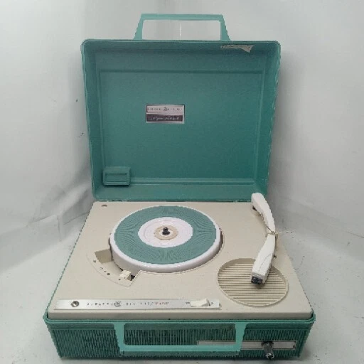 VTG GENERAL ELECTRIC Solid State Portable Record Player/Turntable 4