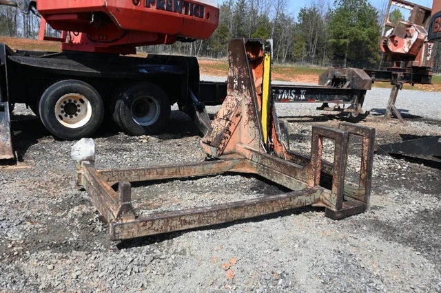 CTR 42-52 slasher saw with bar and chain