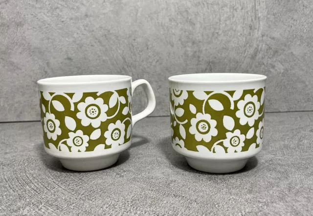 Tams Vintage 1970’s Floral Mugs Pair Of Kitsch Collectible Ceramic Cups