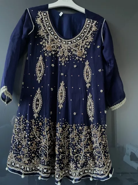 Kids asian clothing, new unworn, 3 piece comes with scarf and gharara, size 24