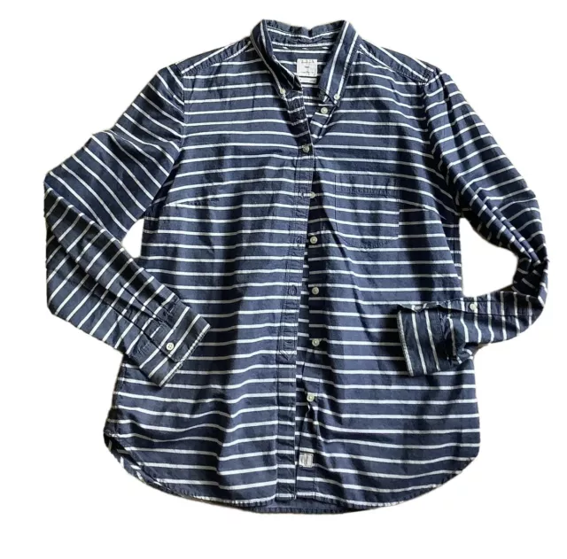 GAP - Women's MEDIUM Shrunken Boyfriend Long Sleeve Button Down Blue Striped Top