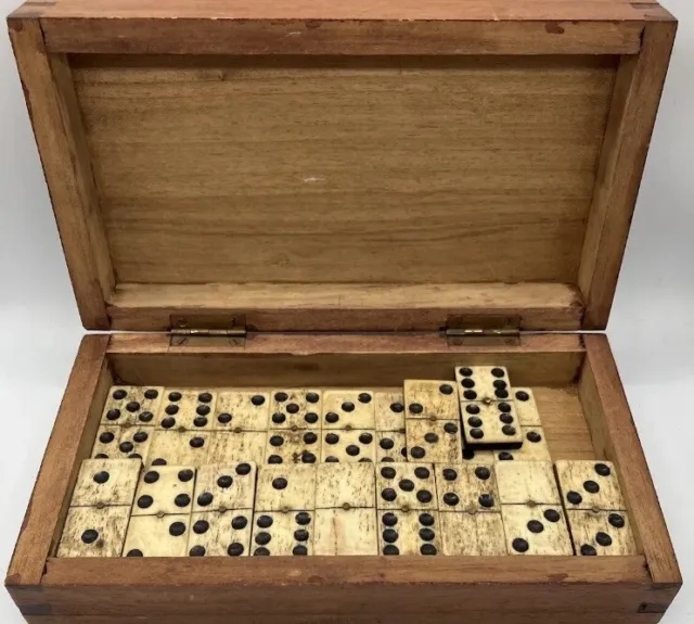 Antikes Domino-Set - Knochen- und Ebenholz in Holzkiste, 28 Fliesen toll aussehend