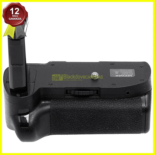 Handle Vertical for Cameras Nikon D5100 D5200 D5300. Battery Pack. Grip