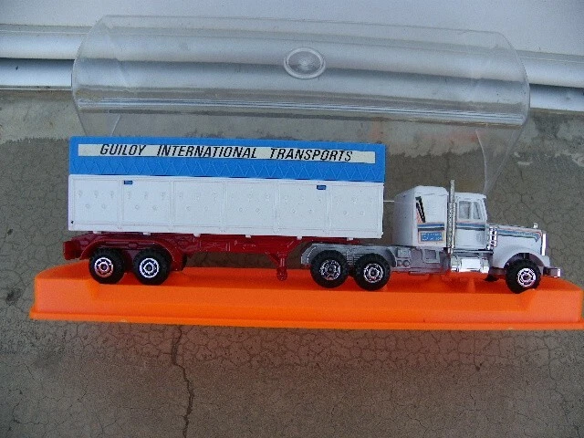 Voiture - Camion Ford citerne BP - Majorette ECH1/100° - Réf 241-245 - Label Emmaüs