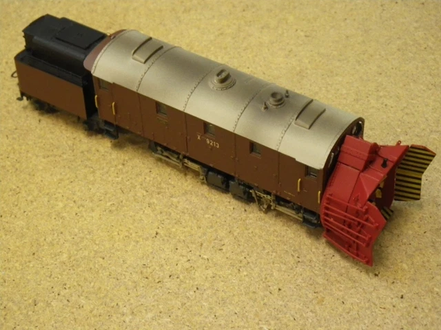 BEMO RhB Schneeräumer 1:87 Bemo H0m 1299113 Schneeschleuder BR Xrot d 9213 RhB Metal