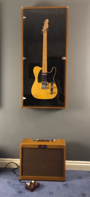 Guitar Display Case -lazy J