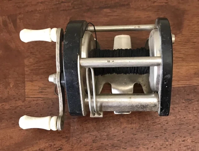 Moulinet De Pêche Ocean City 210 - Pour Eau Salée - Vintage USA - Très Bon état De Fonctionnement