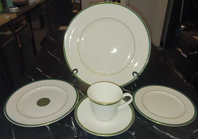 Royal Doulton Oxford Green 5PC Place Setting Dinner Salad Bread Plate Cup Saucer 2