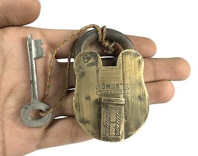 Old Genuine One Key Brass Padlock In Working Condition Collectible. G2-410